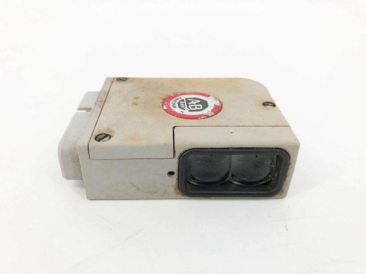 Used Allen Bradley 42LRC-5000 Retroreflective Diffuse Sensor Head (For Parts Only)