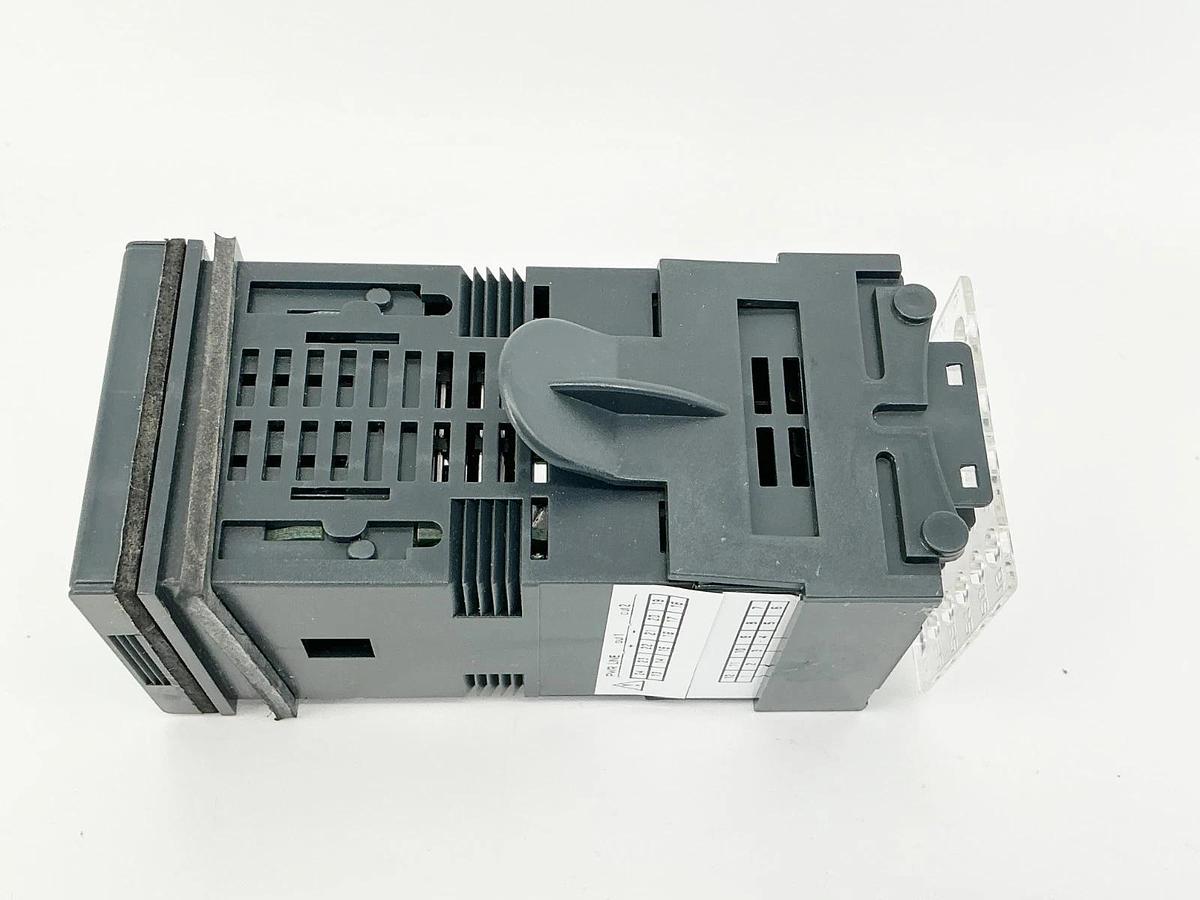Gefran 400-DR-1-000 F000045 Temperature Controller Relay 100-240V 50/60Hz 8VA