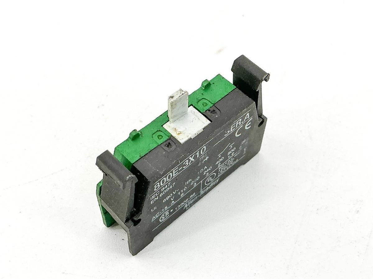 Used Lot of 4 Allen Bradley 800E-3X10 Contact Block 690V 10A Ser.A - No Box