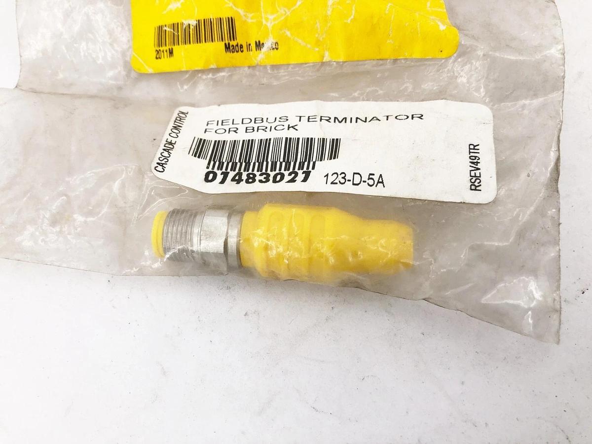 New Turck RSEV 49-TR Connector M12 Male Straight U2251