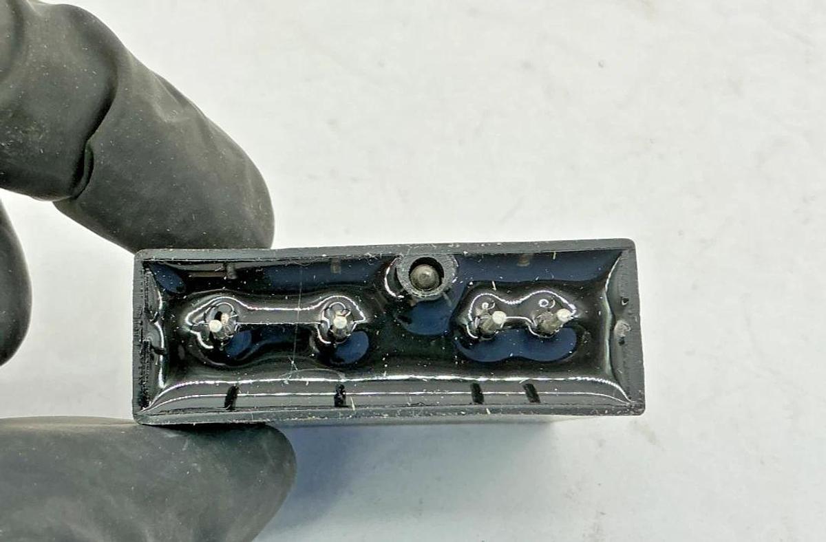 Used Lot of 4 OPTO 22 OAC15 I/O Module Current Rating 3A 4-Pin