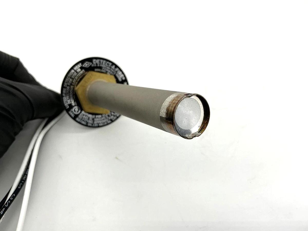 New Fenwal 12-F27121-000-07 Detect-a-Fire Temperature Sensor 360F 5A 125VAC