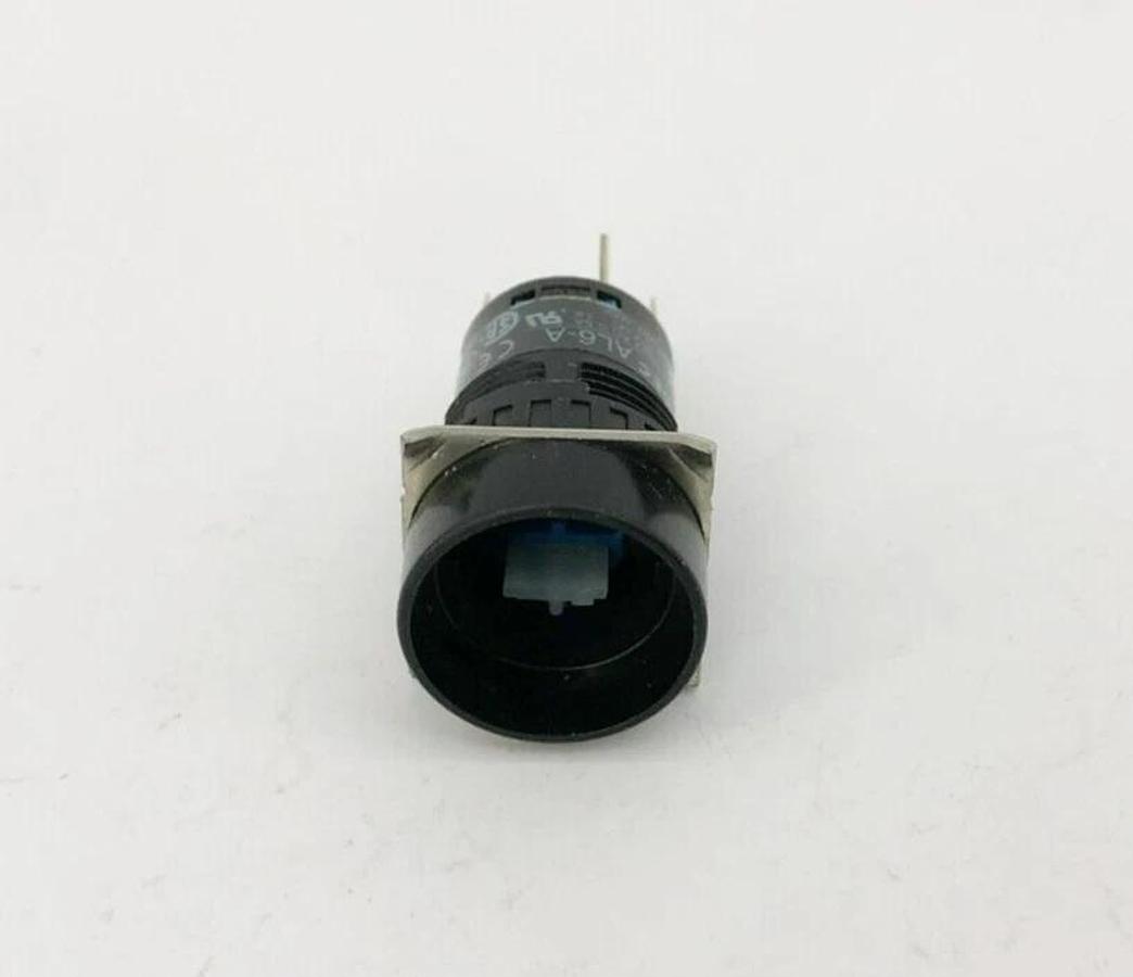 Lot of 5 New IDEC AL6A-A100 Pushbuttons SPDT Maintained A6 16mm Unibody