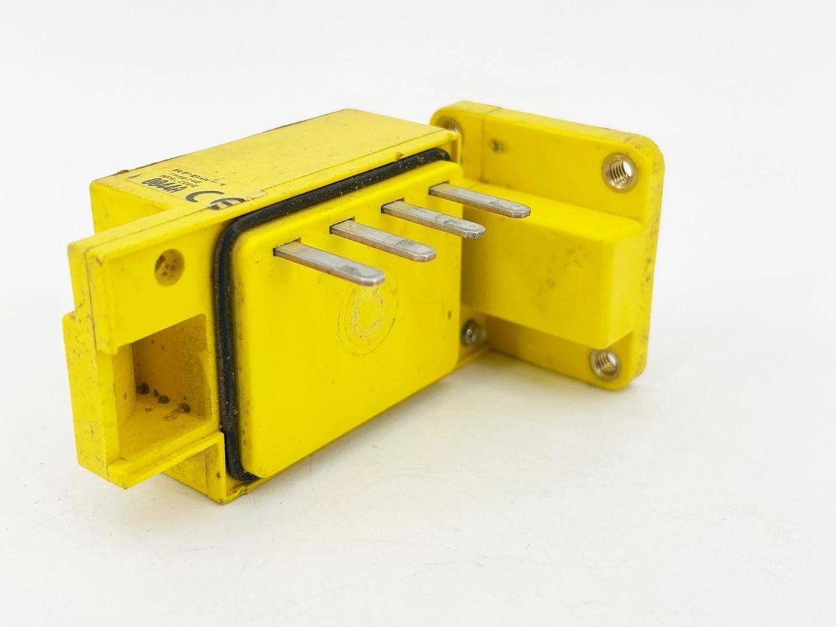 Used Banner Engineering RPBA-1 Maxi-Beam Power Block 120VAC 25696
