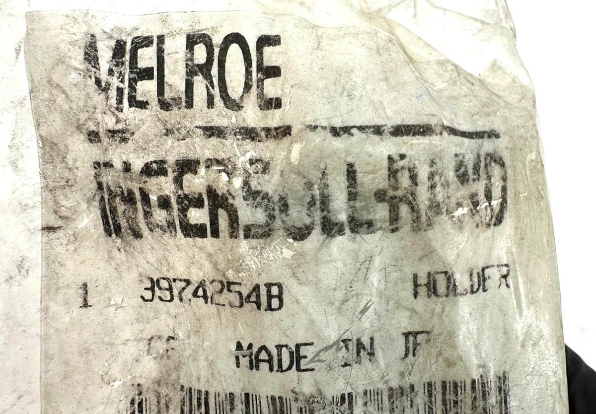 New Melroe 3974254B Fuel Injector for Kubota Ingersoll - Rand