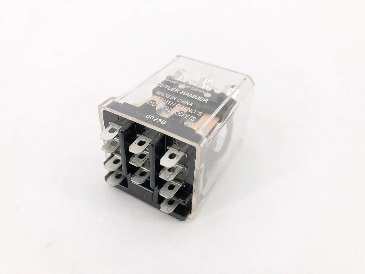 New Cutler Hammer D5PR3A Relay 3PDT 120VAC