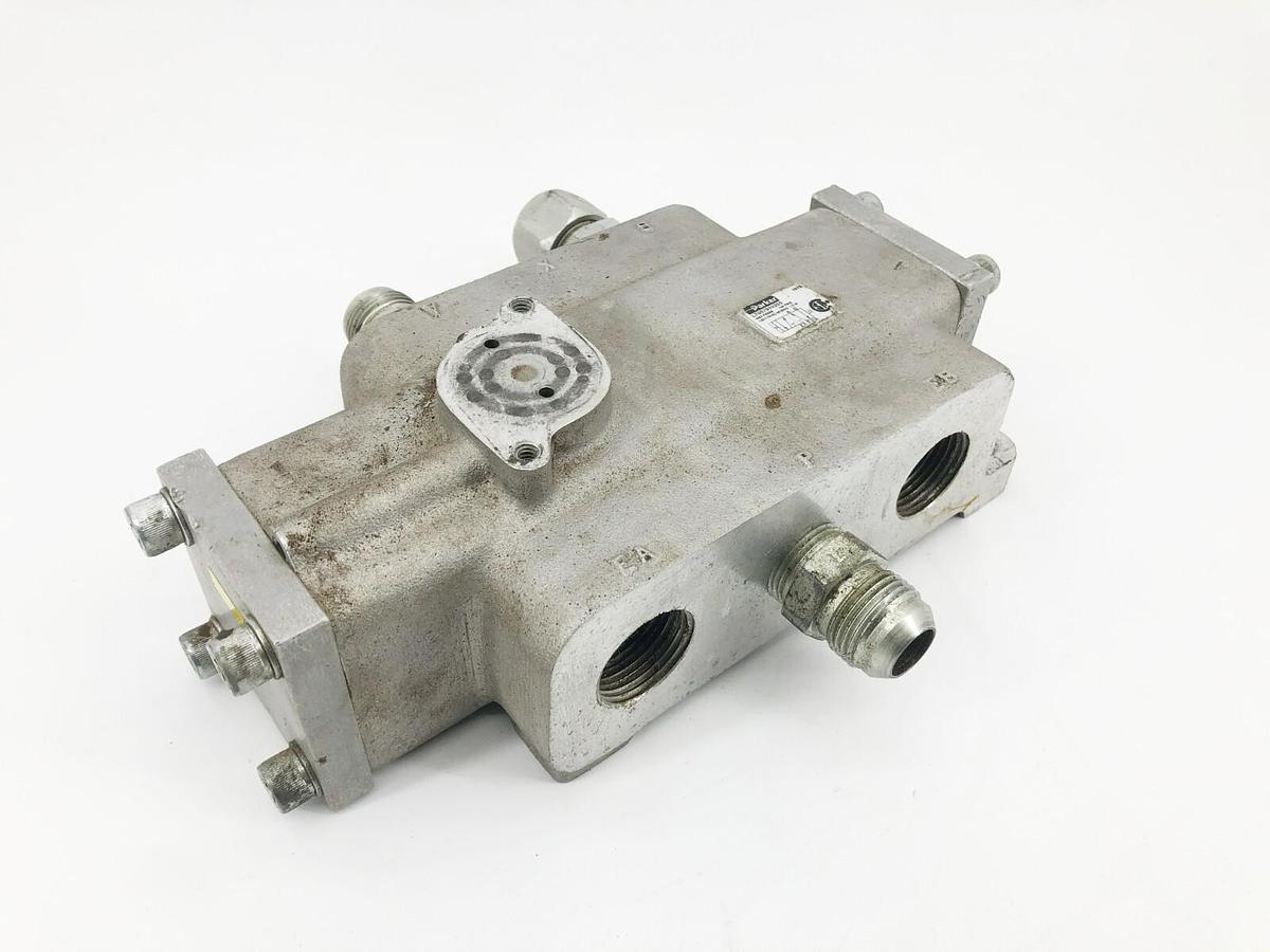Used Parker L7057910253 Solenoid Valve 110-120V 50-60Hz 140psig