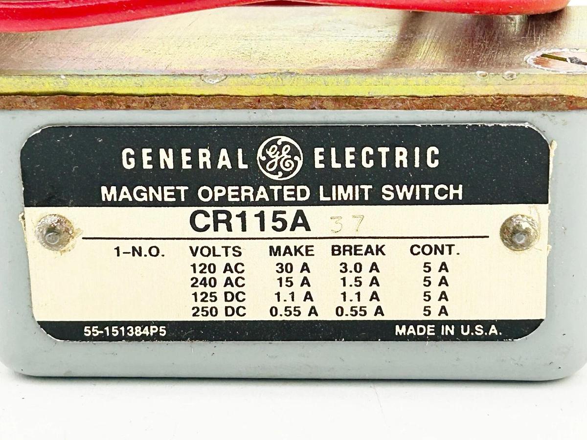 New General Electric GE CR115A37 Limit Switch 240AC 250DC 30A
