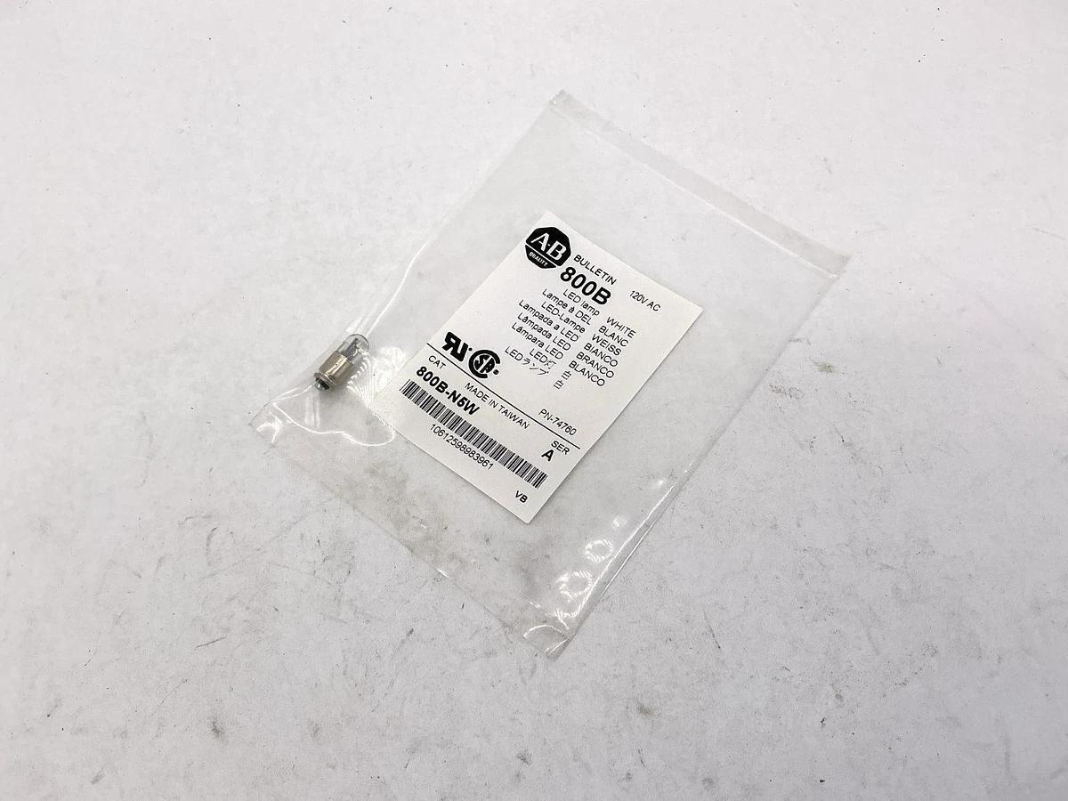 Lot of 2 New Allen Bradley 800B-N5W Ser A LED Lamp White 120VAC