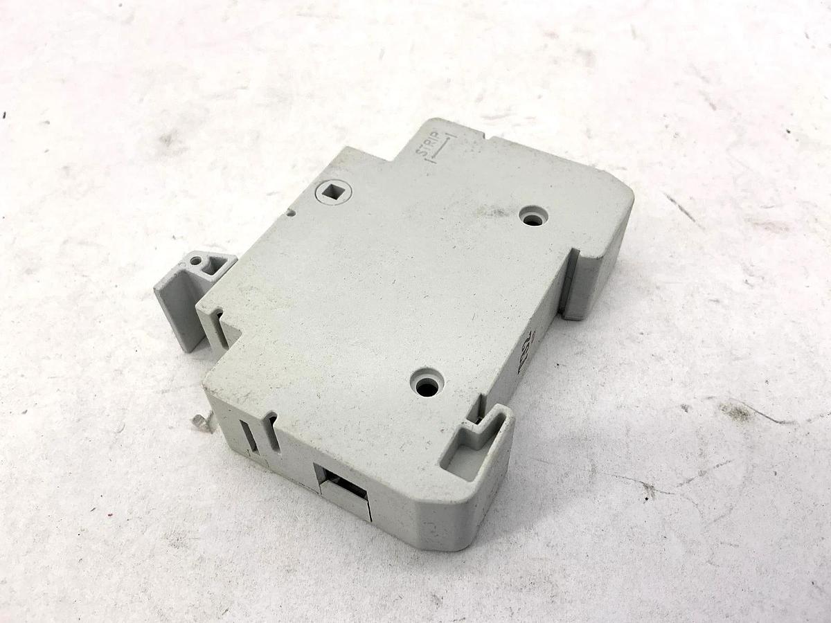 Lot of 2 New Bussmann CHCC Fuse Holder Class CC 30A 600V 50/60HZ