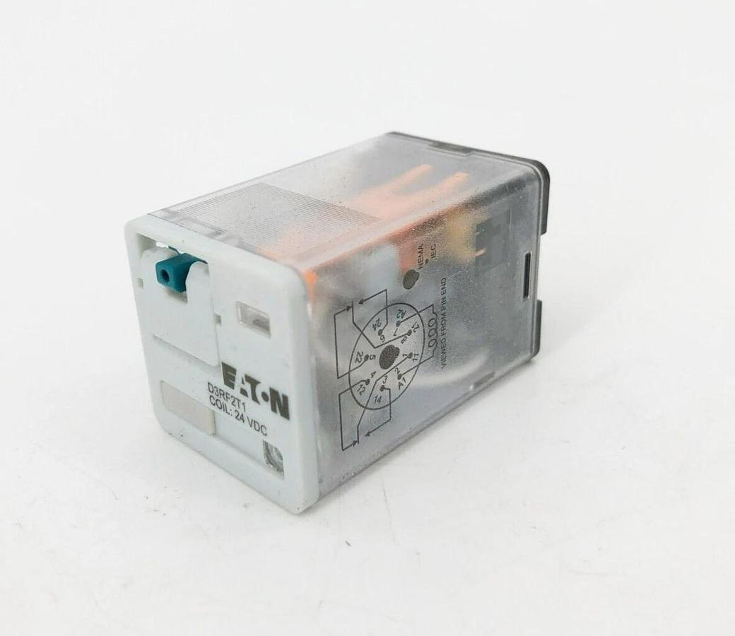 New Eaton D3RF2T1 Octal Relay 24VDC Coil 3-4154-0005A
