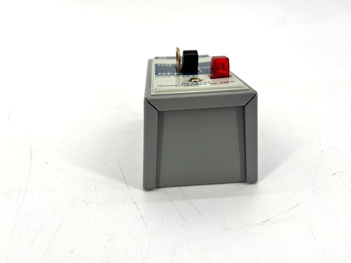 New Telemecanique C1OT2 Manual Motor Starter 115/230VAC 1HP 2P C10T2