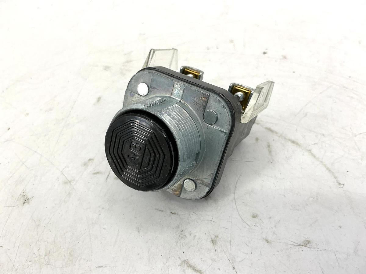 New Allen Bradley 800T-A2D2 Ser T Push Button 30mm Flush Head Black 1NC