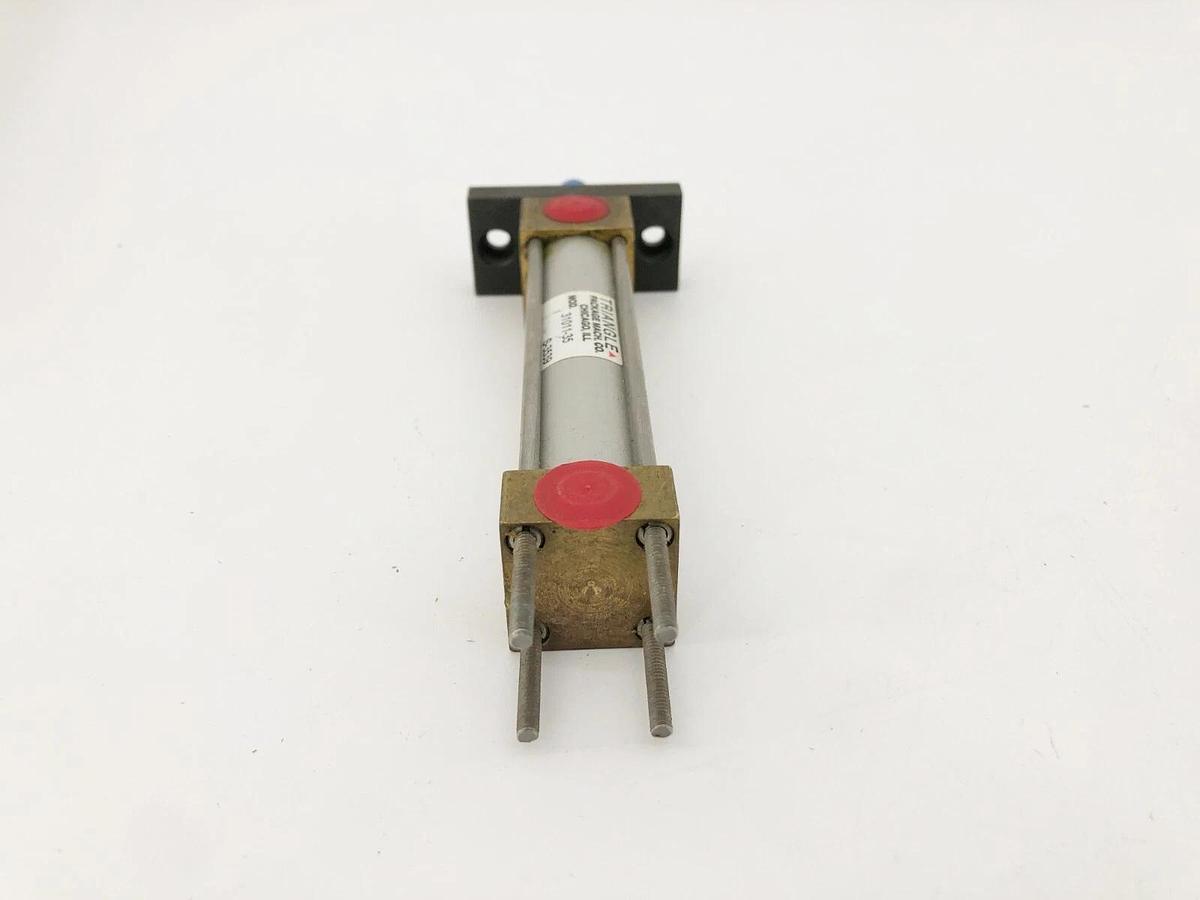 New Triangle 31011-35 Pneumatic Cylinder 3/4" Bore x 2-1/2" Stroke - No Box