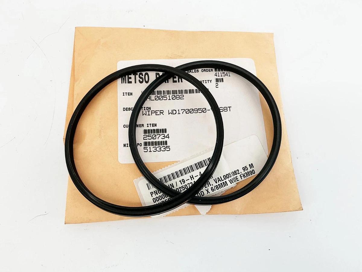 New Lot of 2 Metso Paper VAL0051082 Wiper WD1700950-V968T