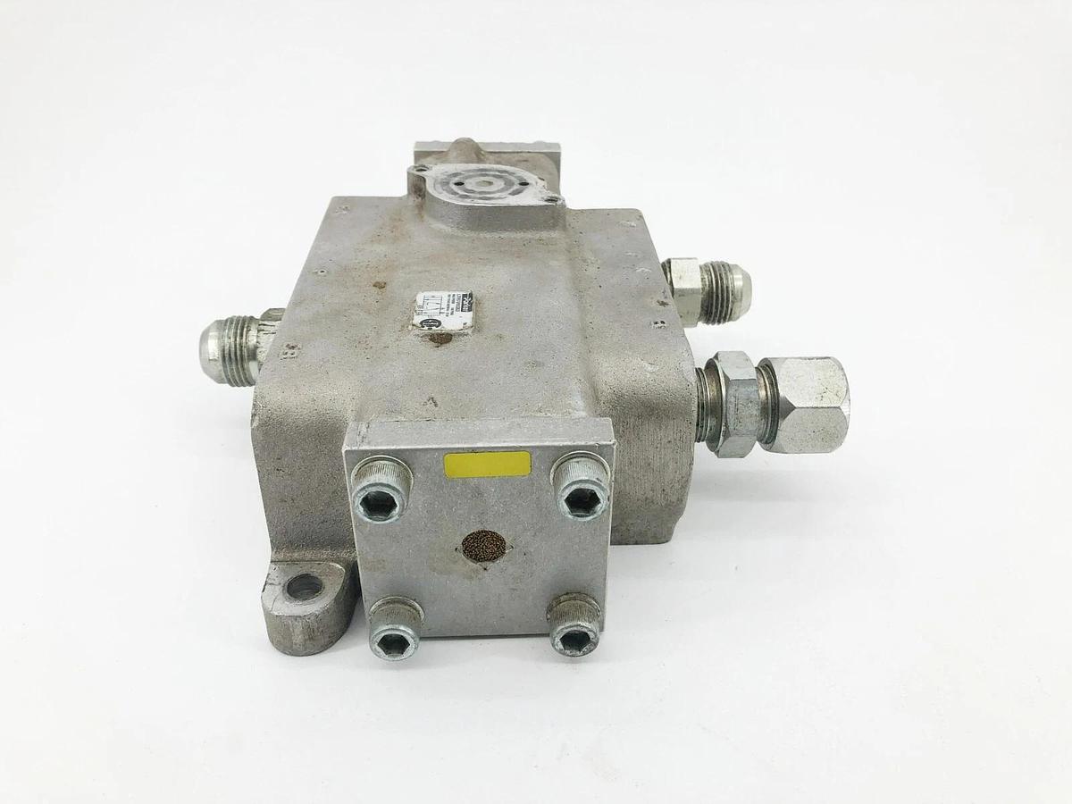 Used Parker L7057910253 Solenoid Valve 110-120V 50-60Hz 140psig