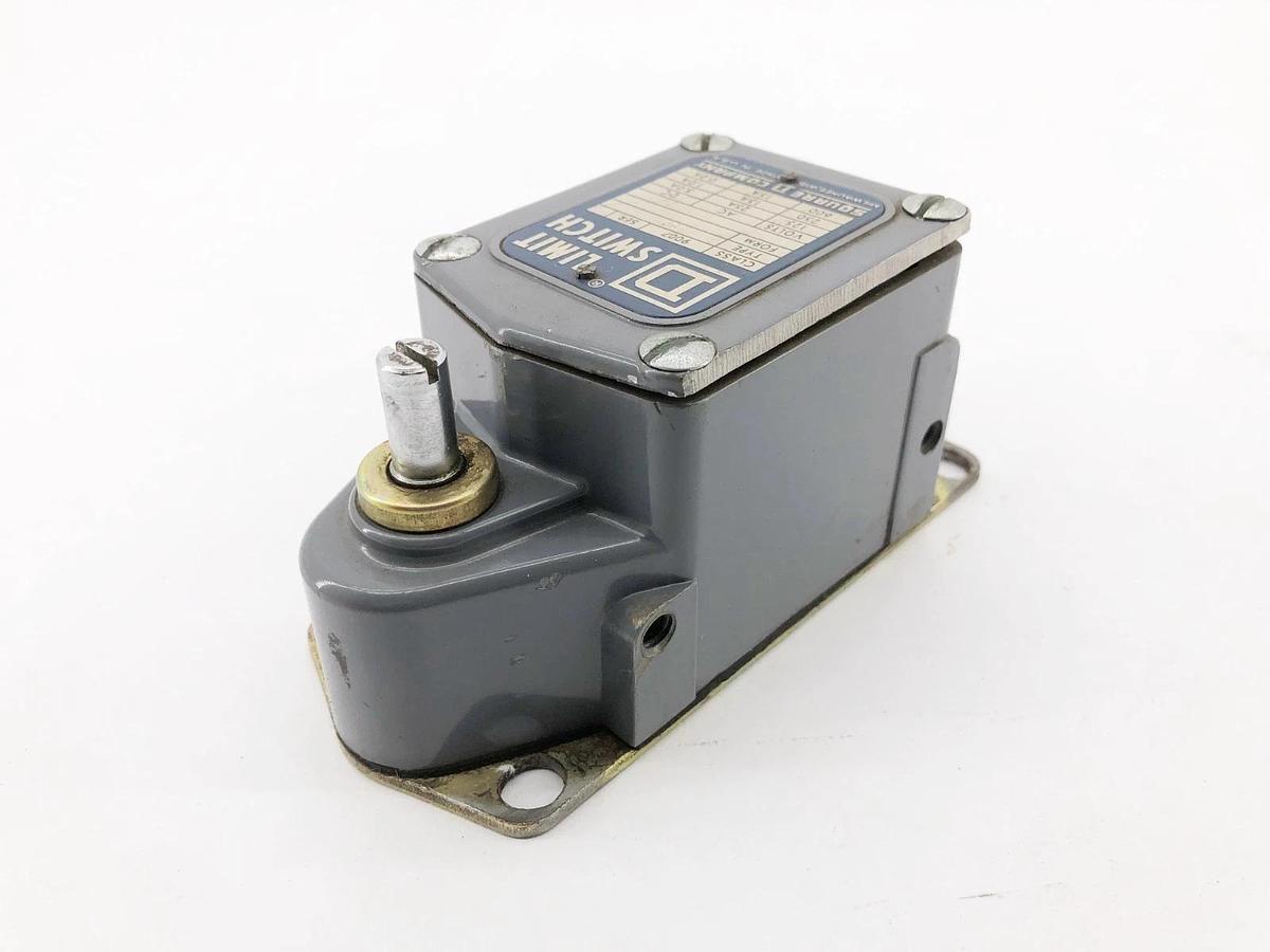 Used Square D 9007TSD1 Rotary Lever Limit Switch 600VAC Ser. A