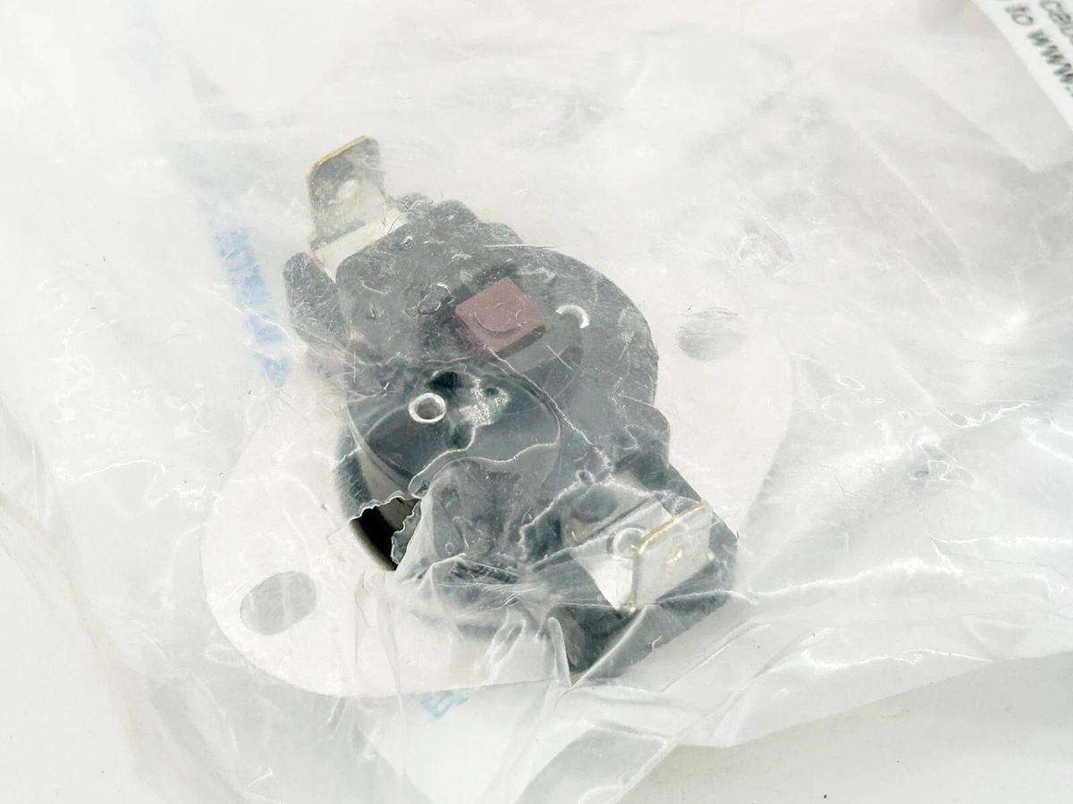 New Lot of 2 Supco SMH-180 Thermostat Manual Reset open 180 Close Manual 2FBY4