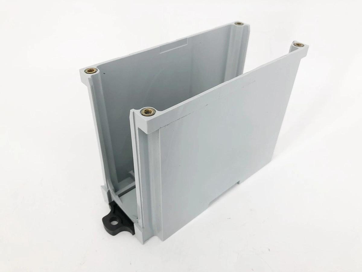 New Panduit CDPP8RG DIN Rail Shielded Patch Panel - No Box