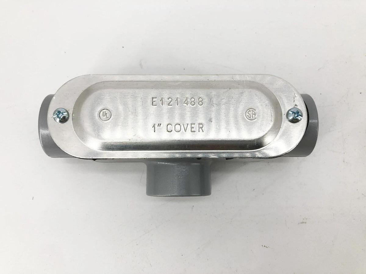 Lot of 2 New E121488 1" T Aluminum Conduit Bodies With Cover