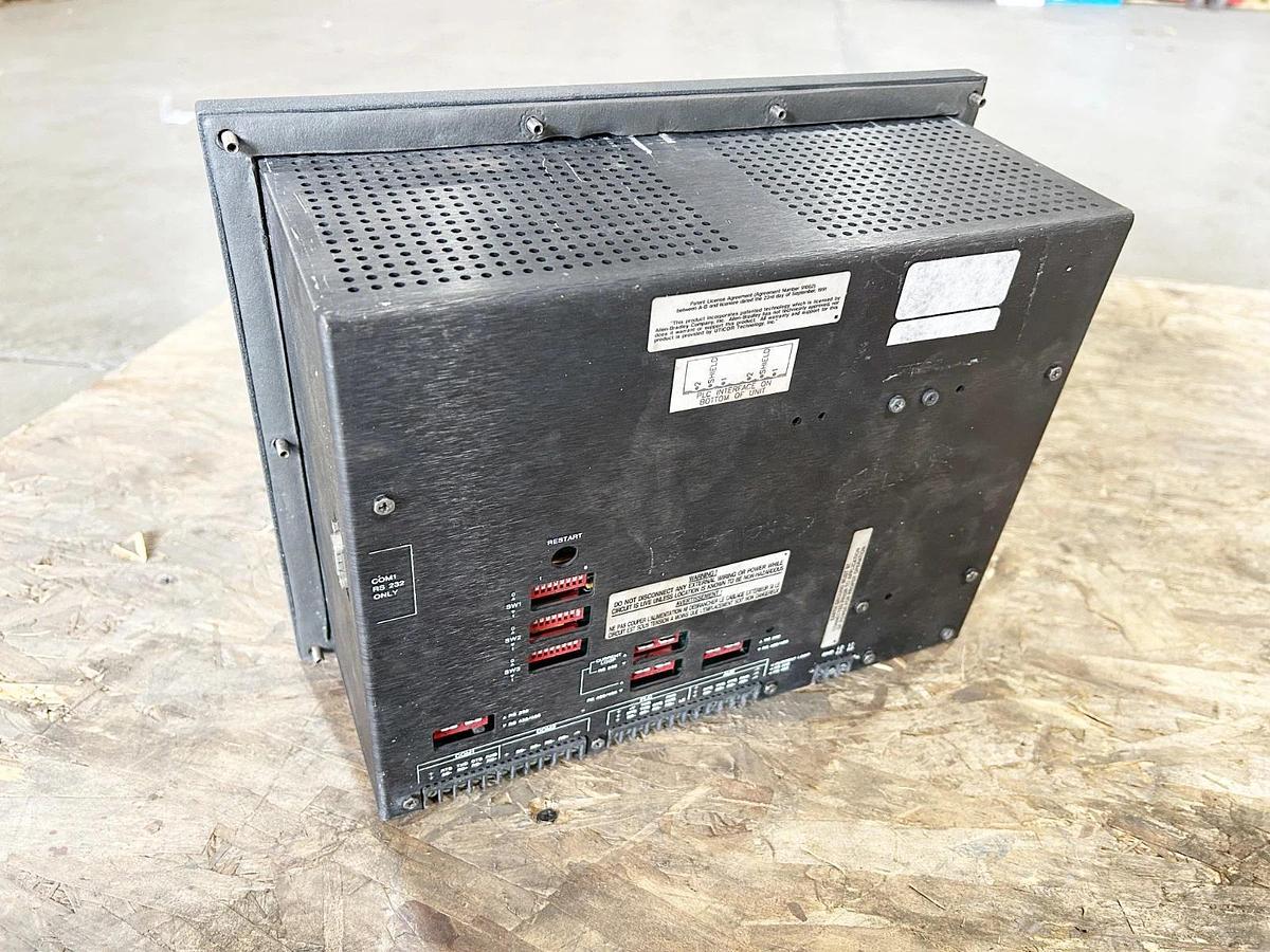 Used Uticor 100G-1C1R1 Power Panel 10.4: Active Color Display .25A 250V 50/60Hz