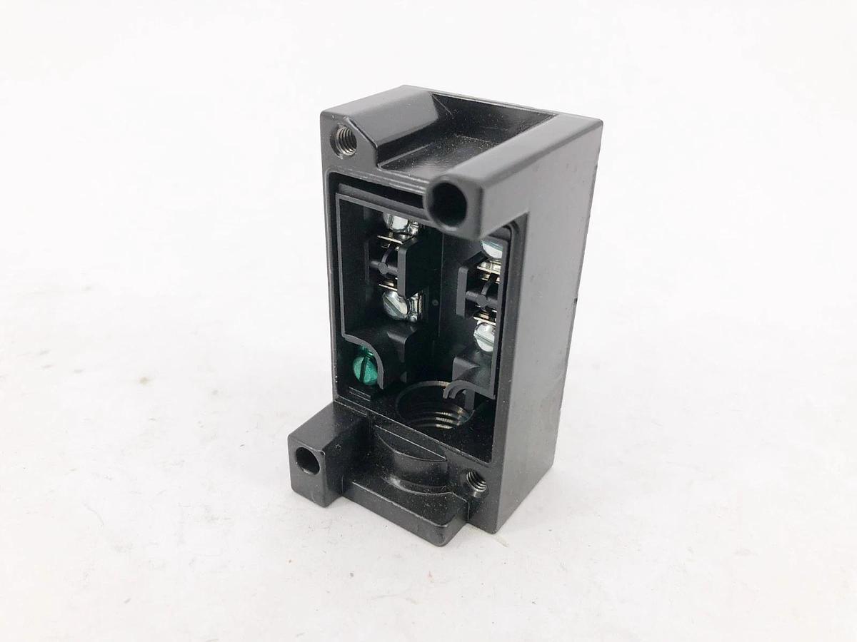 New Honeywell Microswitch MPB20 Limit Switch Receptacle 1/2" 4 Terminal