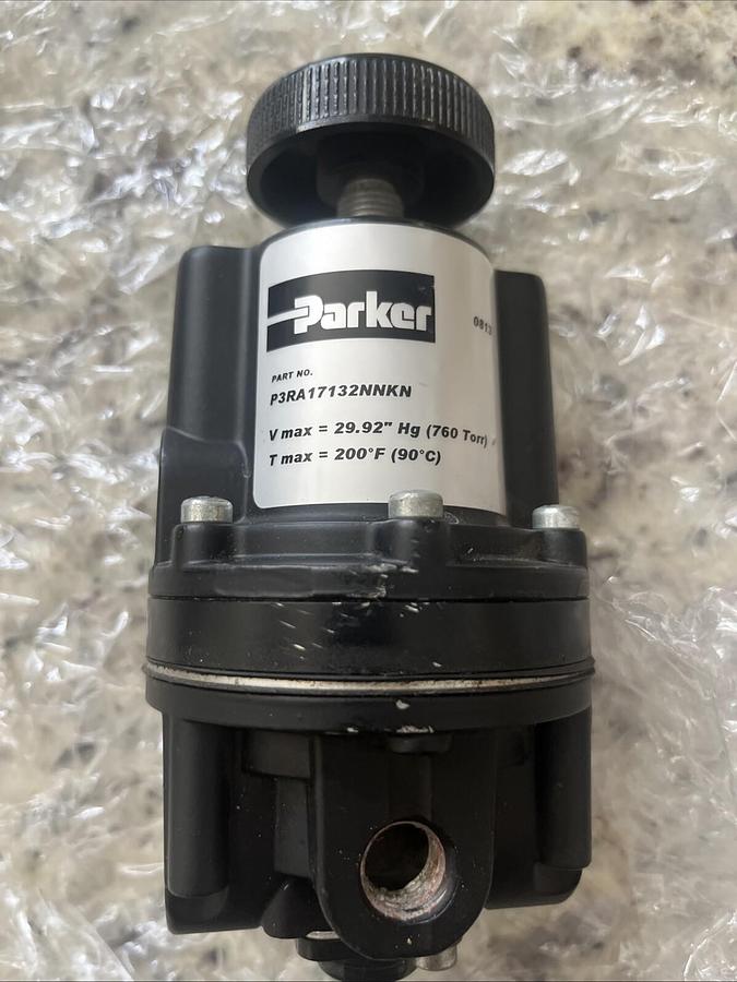 New Parker P3RA10243 Precision Regulator 0-60psi 3/8" NPT 500psi Max