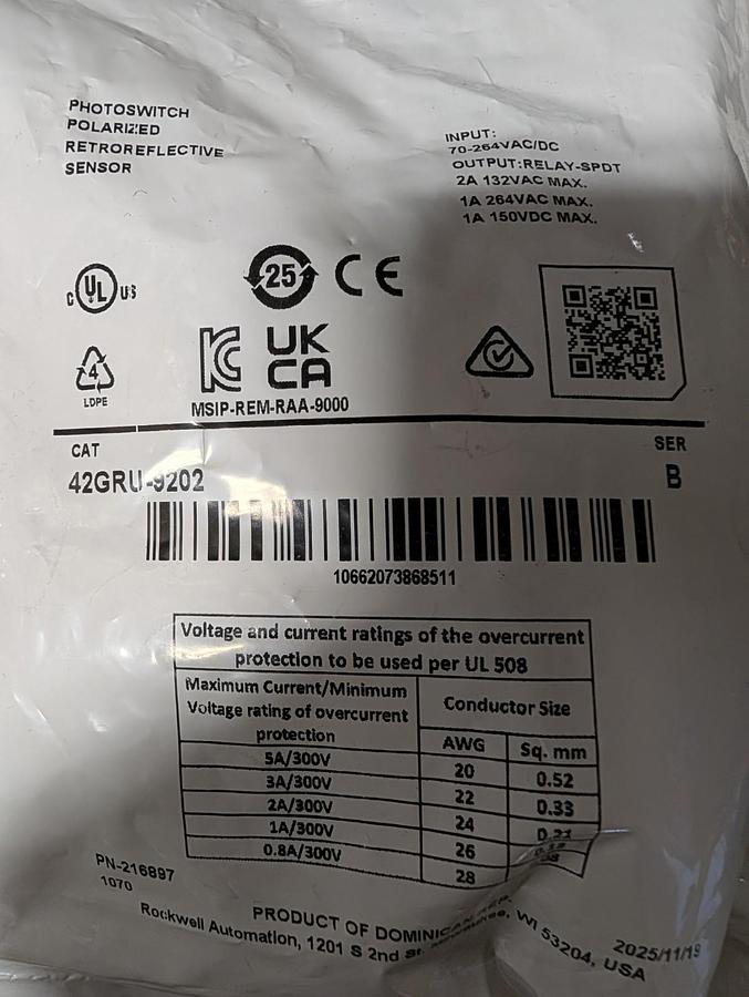 New Allen Bradley 42GRP-9043-QD1 Ser B Photoswitch Photoelectric Sensor 70-264V