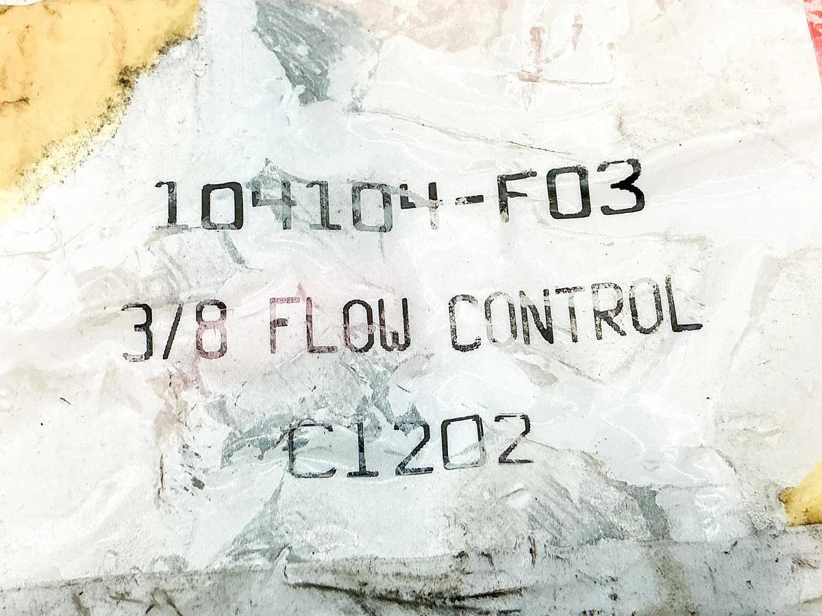 New Ingersoll Rand ARO 104104-F03 Flow Control Valve 3/8"