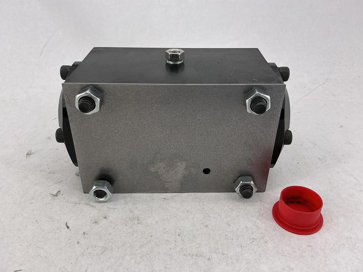 Used Eaton Vickers SM4-40(30) 113-80/50-10 Servo Valve Max Port Pressure 210 bar