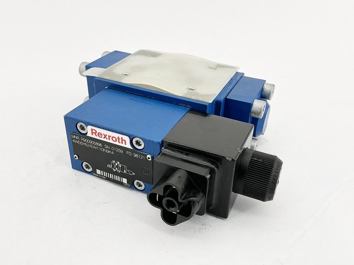 New Rexroth Z4WEH10E63-41/6EW110N9ETK4 Solenoid Valve R900946435 - No Box
