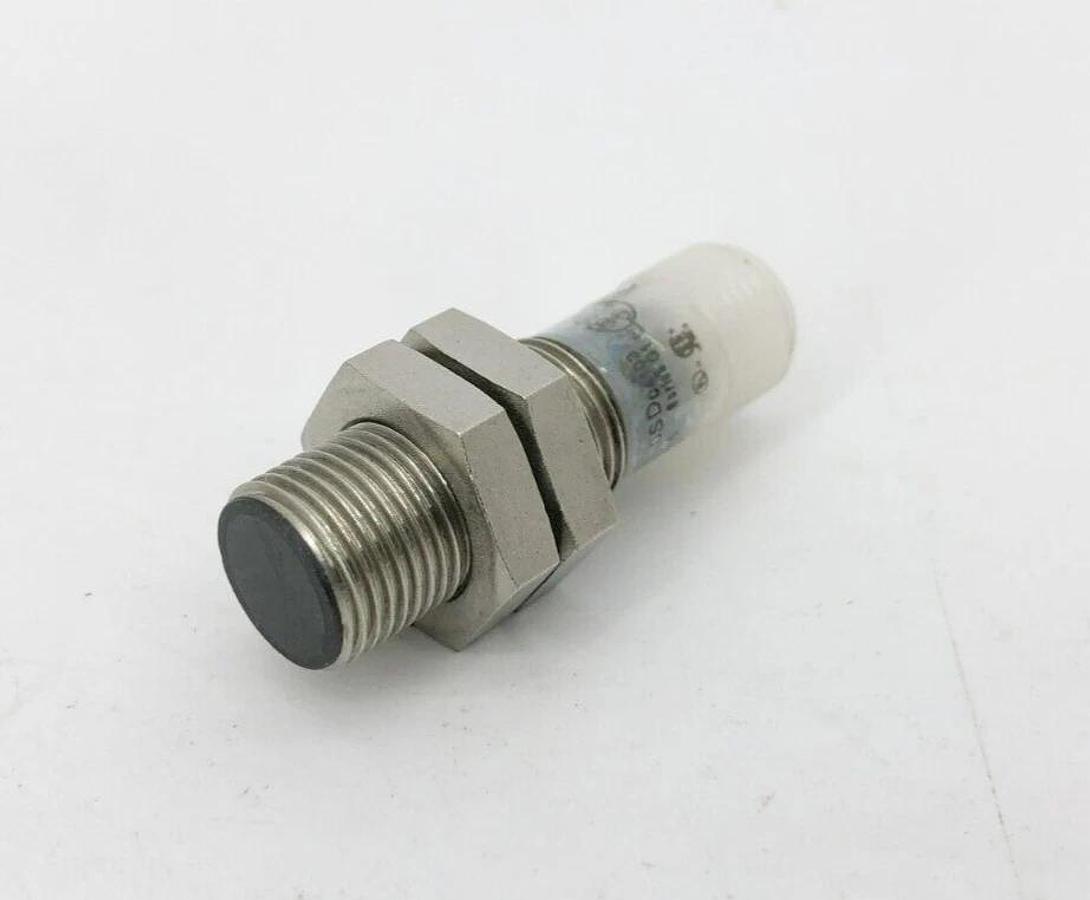 New Eaton E57SAL12T110SD Proximity Sensor 2mm Range 6-48VDC