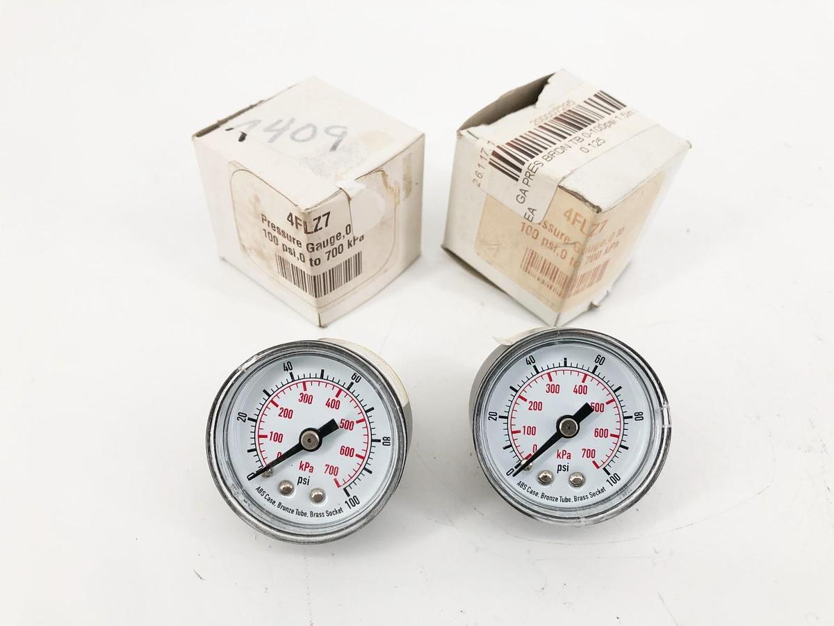 Lot of 2 New 4FLZ7 Bourdon Tube Pressure Gauges 1.5" 0-100psi 4FLZ7A