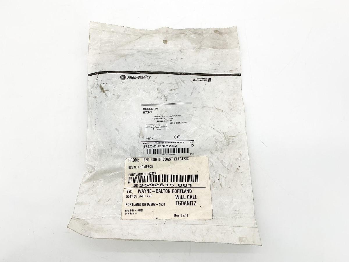 New Allen Bradley 872C-DH3NP12-E2 Inductive Proximity Sensor 30V Sens 3mm Ser.D