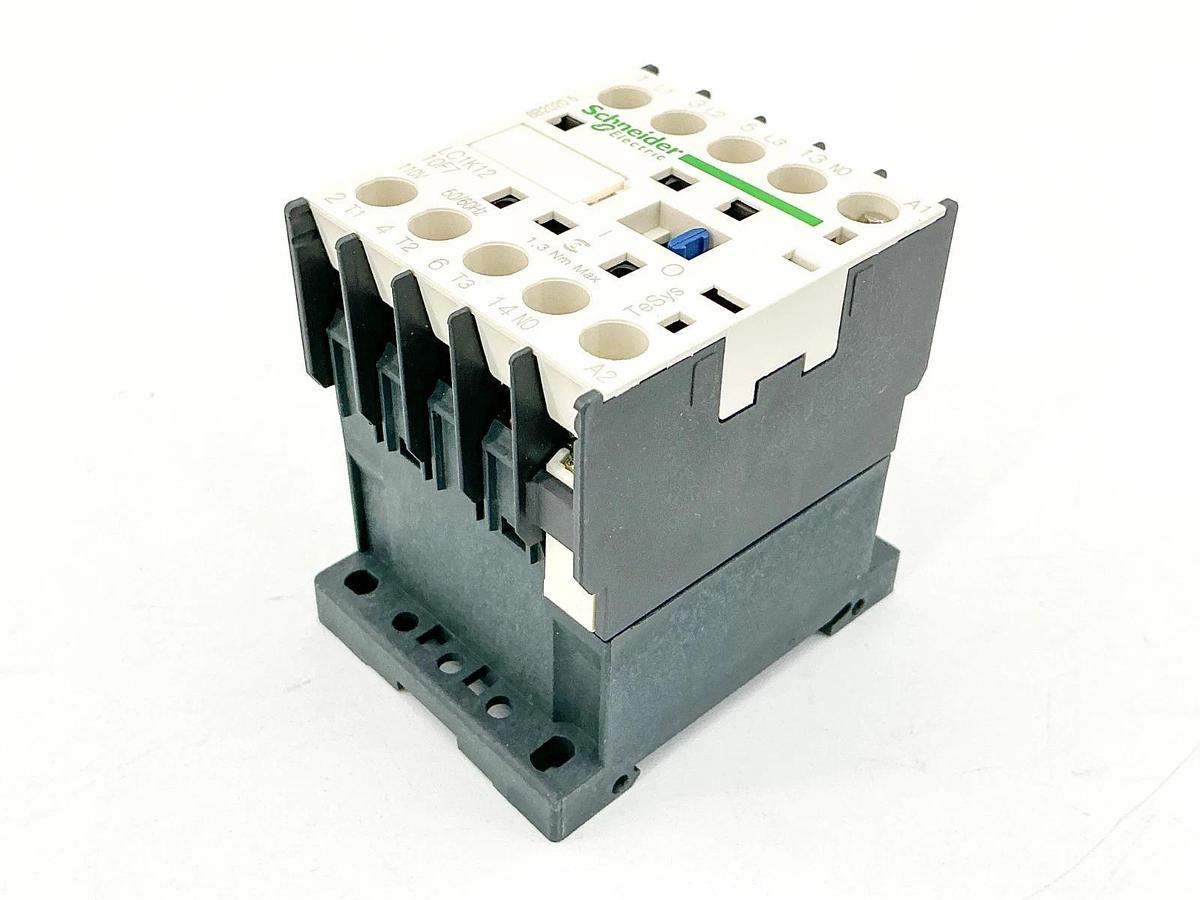 New Schneider Electric Control Contactor 110V 7.5HP 078975