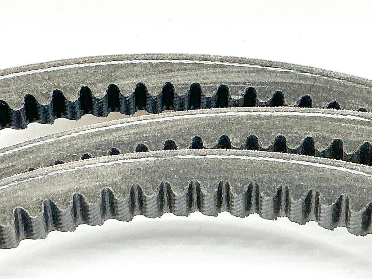 Lot of 2 New Gates 5VX840 Super HC Cogged V-Belts 84"L 16mm Width - No Box