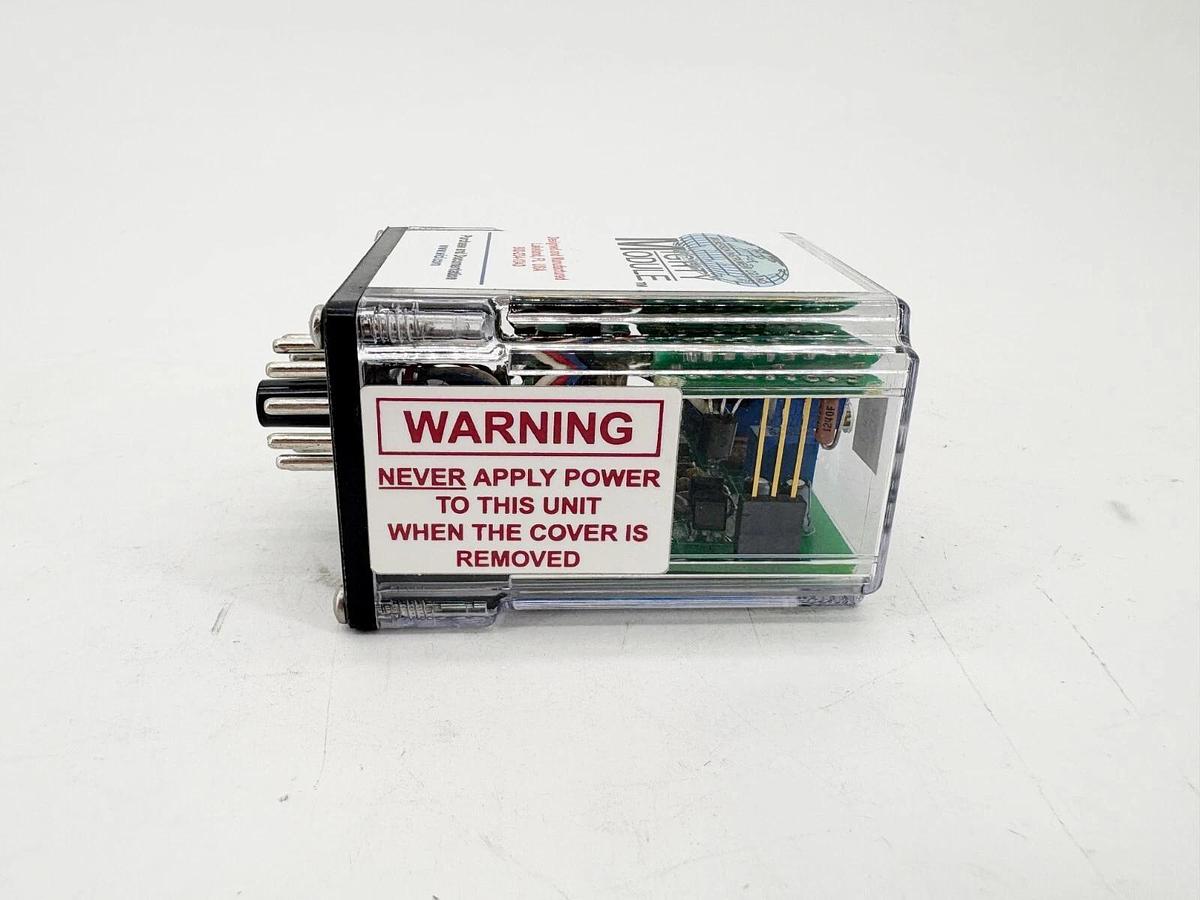 New Wilkerson Instrument MM4051 Strain Gauge Input Transmitter 24VDC