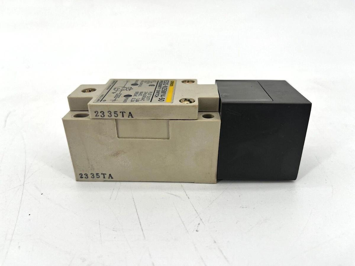 New Omron E2Q-N25MY4-50 Proximity Switch Pilot Duty 24-240VAC