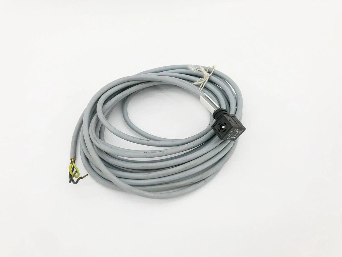 New Festo KMEB-1-24-5-LED Angled Plug Socket