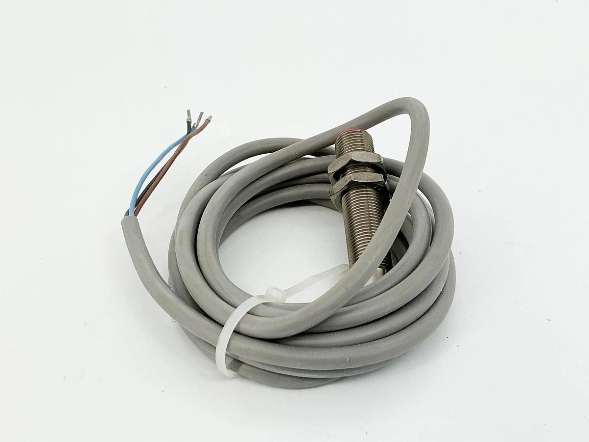 New IPF IB120150 Proximity Sensor 10-35VDC 120mA