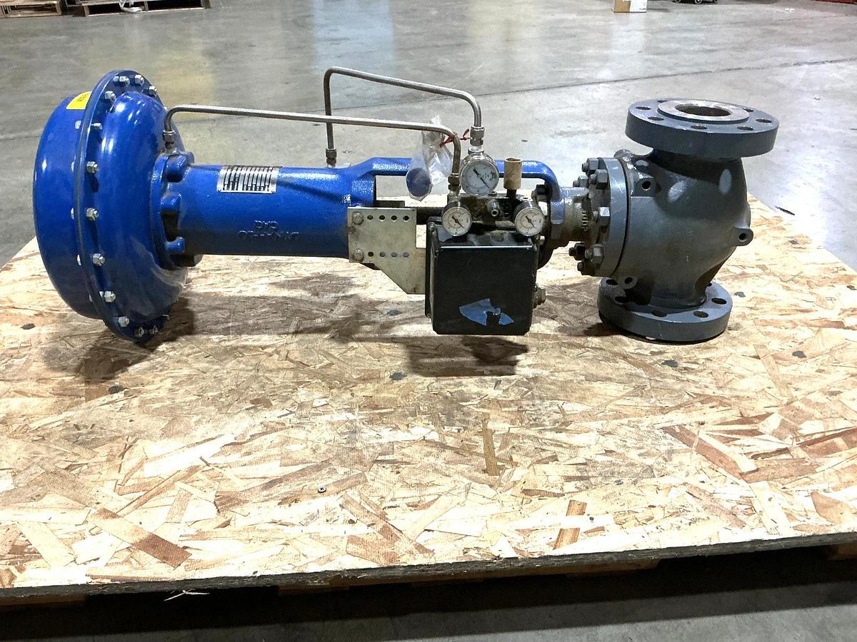 New Dyna-Flo DFC Actuator Size 2105 Travel 1-1/2 6-30PSI Body Type-360 Size 3