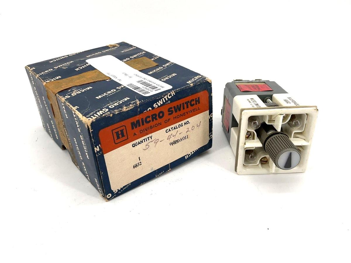 New Honeywell Micro Switch 910PDA011 Selector Switch 2Pos Coil 120V 50/60HZ