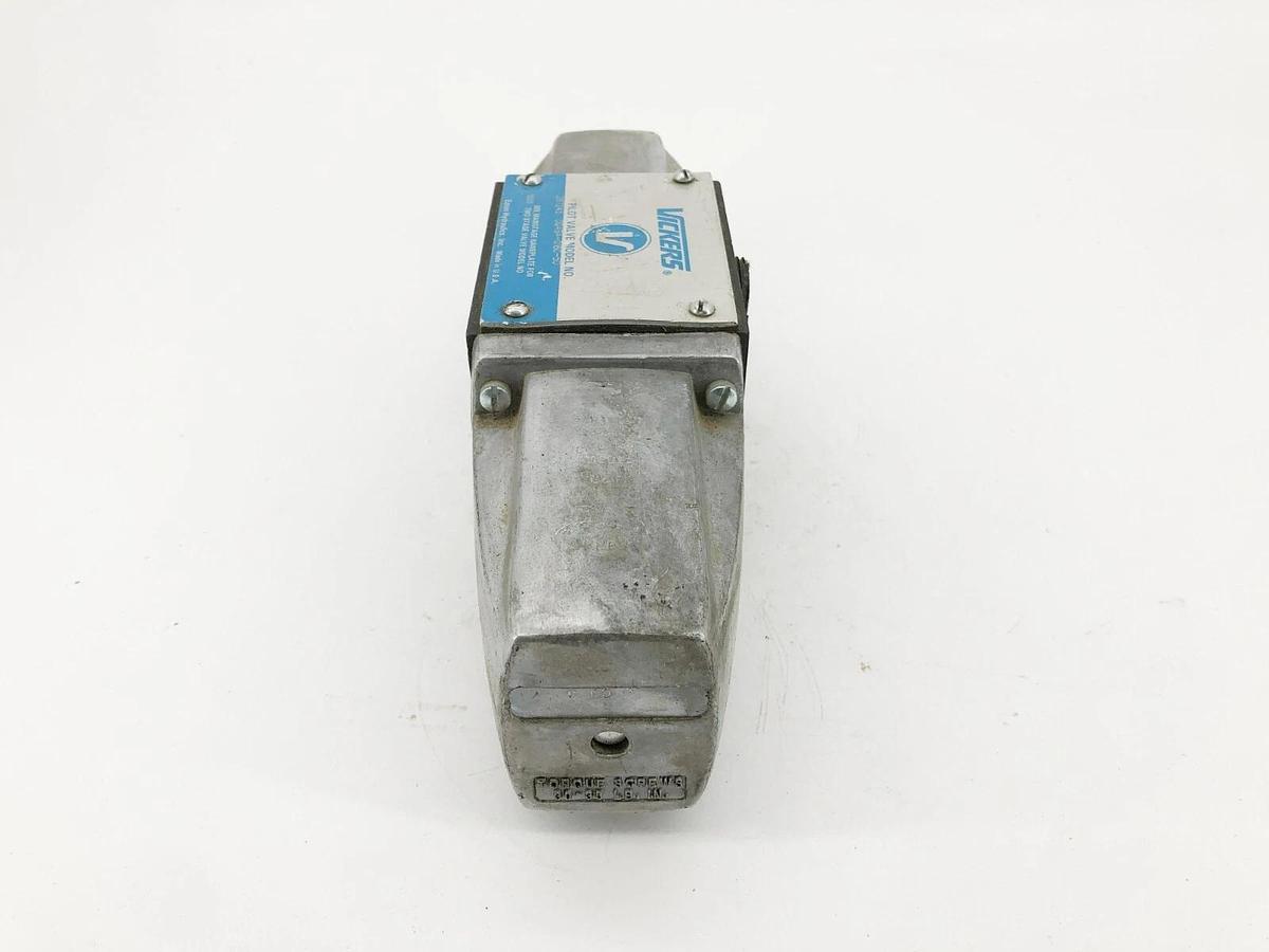 New Vickers DG4S4-016C-50 Directional Control Valve 115V Coils 297245