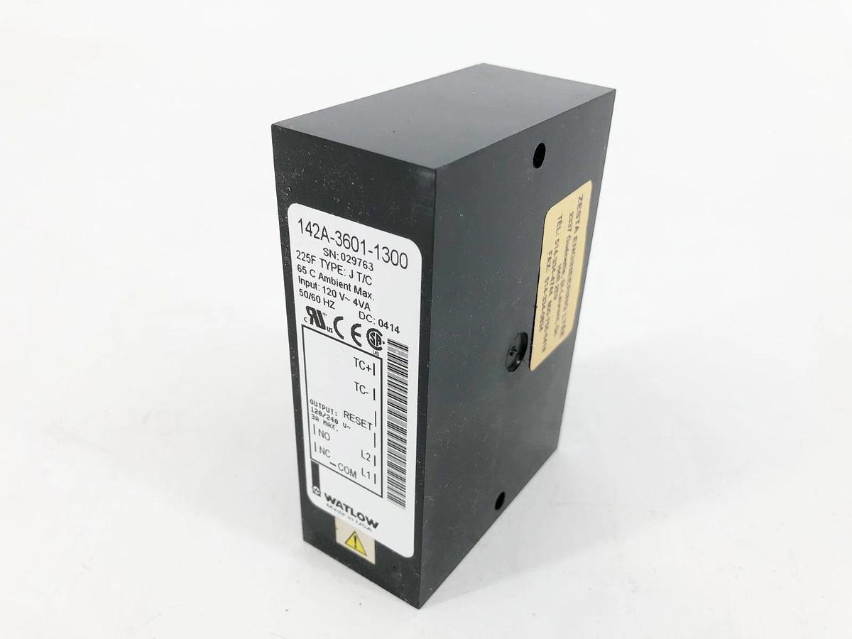 New Watlow 142A-3601-1300 Safety Over-Temp Controller 225F Type J T/C 120V