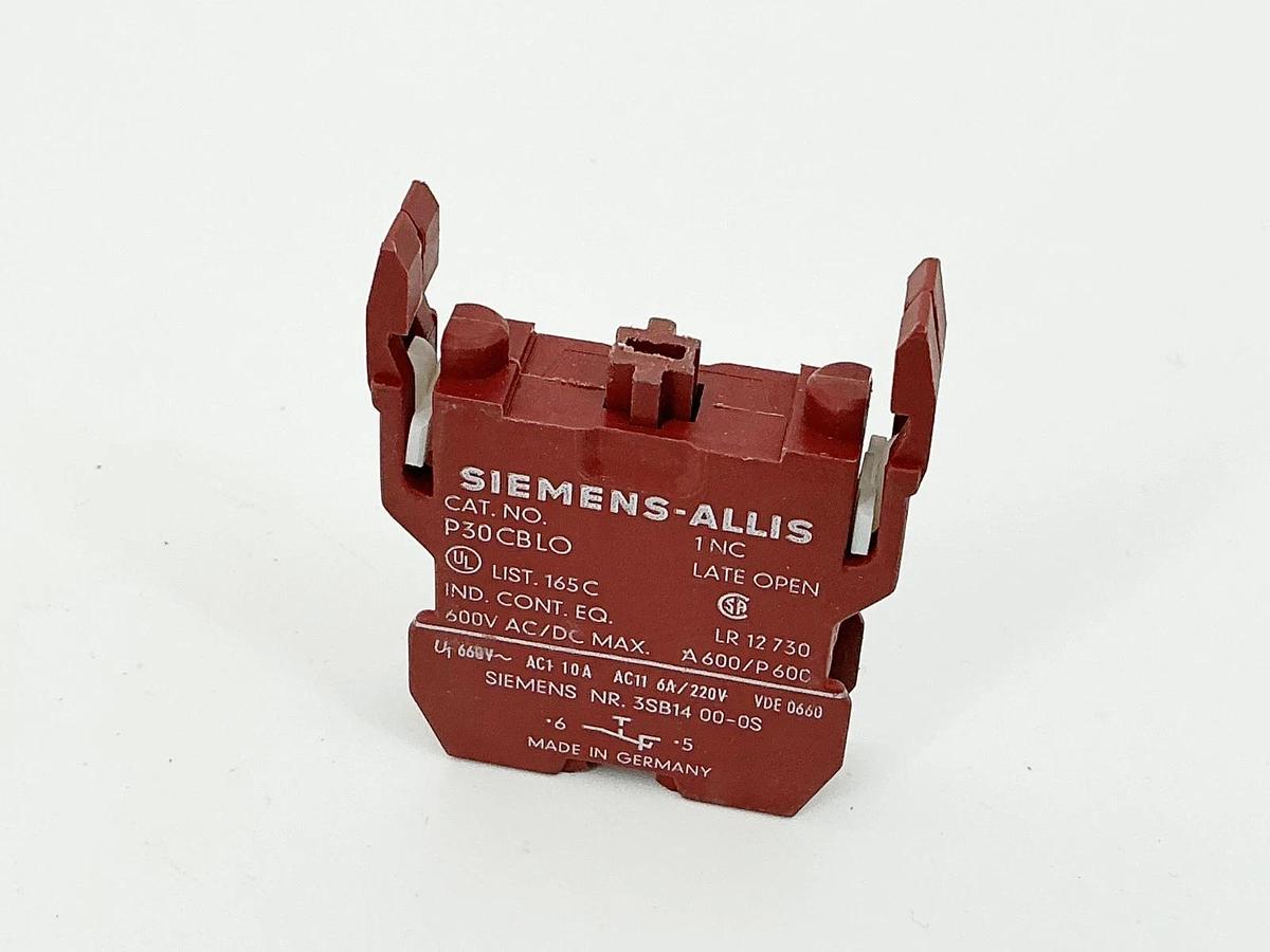 New Siemens 3SB1400-0S Contact Block 600V 1NC P30CBLO