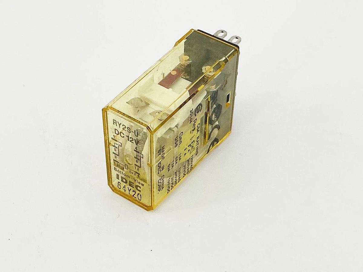 New Lot of 2 IDEC RY2S-UDC12V Relay 12VDC 3A 8Pin - No Box