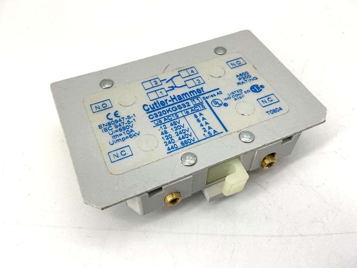 New Eaton Cutler-Hammer C320KGS32 Ser A2 Freedom Ser Base Aux Contacts 1NO-1NC
