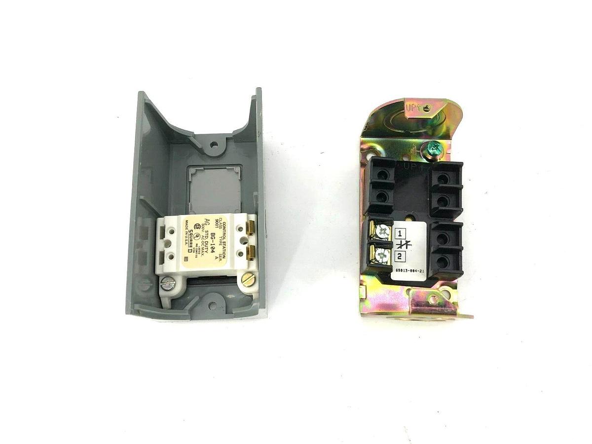 New Square D 9001-BG-104 Control Station Stop Pushbutton W/ Lockout