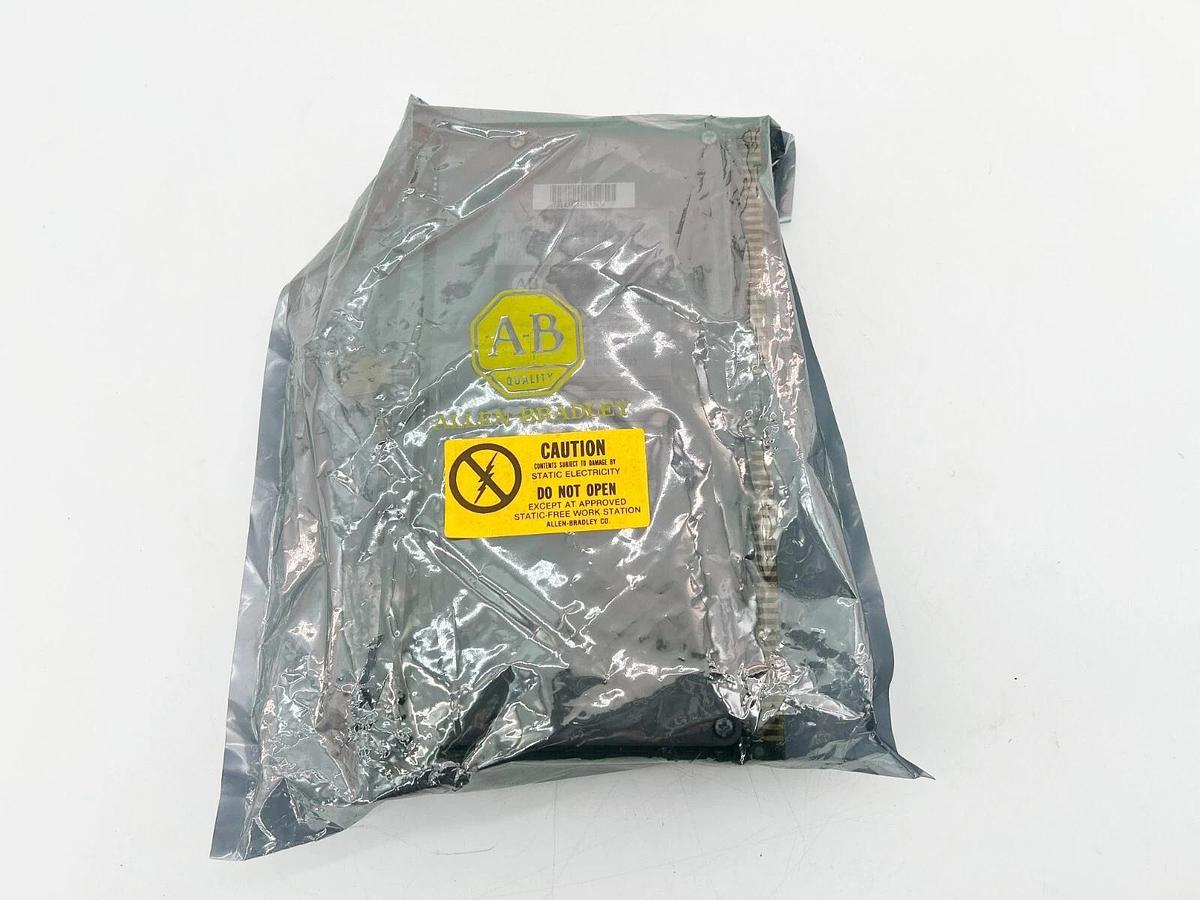 New Allen Bradley 1772-LXP Processor Module 4A 240V 50.60Hz 4k Word SRAM Ser.C