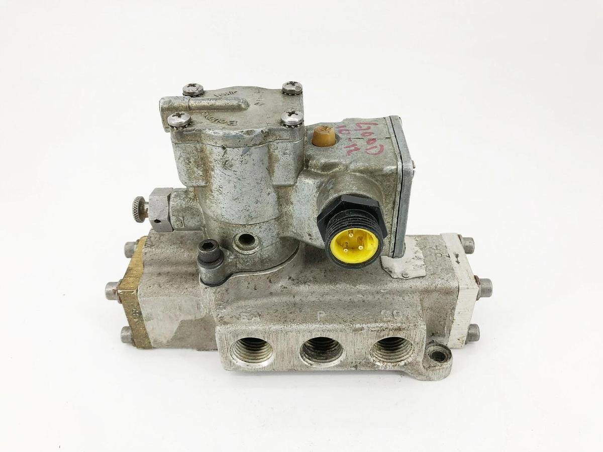 Used Parker K065-9035 Pilot Valve 110/120VAC 50/60HZ